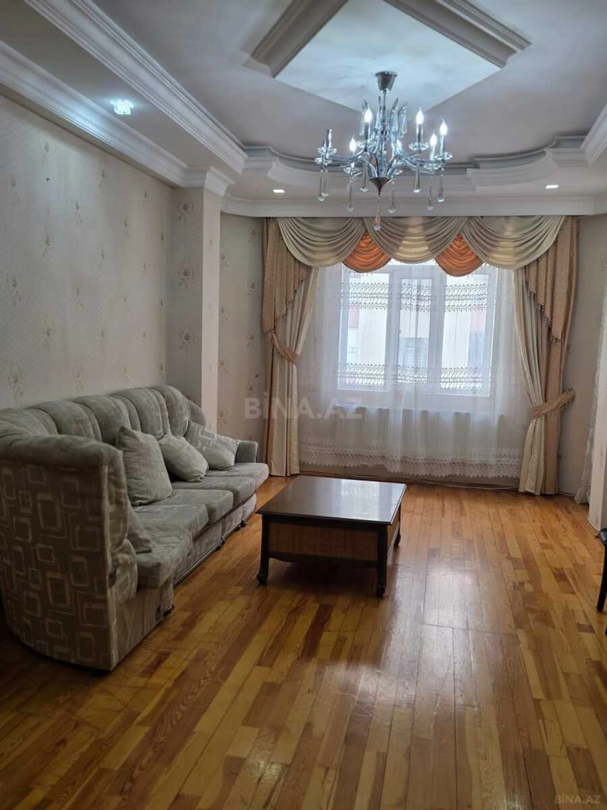 Kirayə verilir 3 otaqlı mənzil 102 m²
