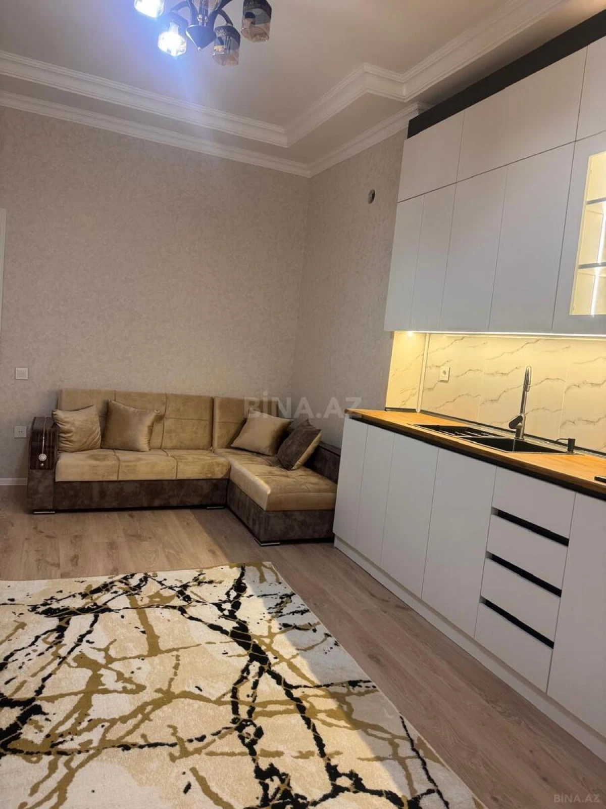 Kirayə verilir 3 otaqlı mənzil 90 m²
