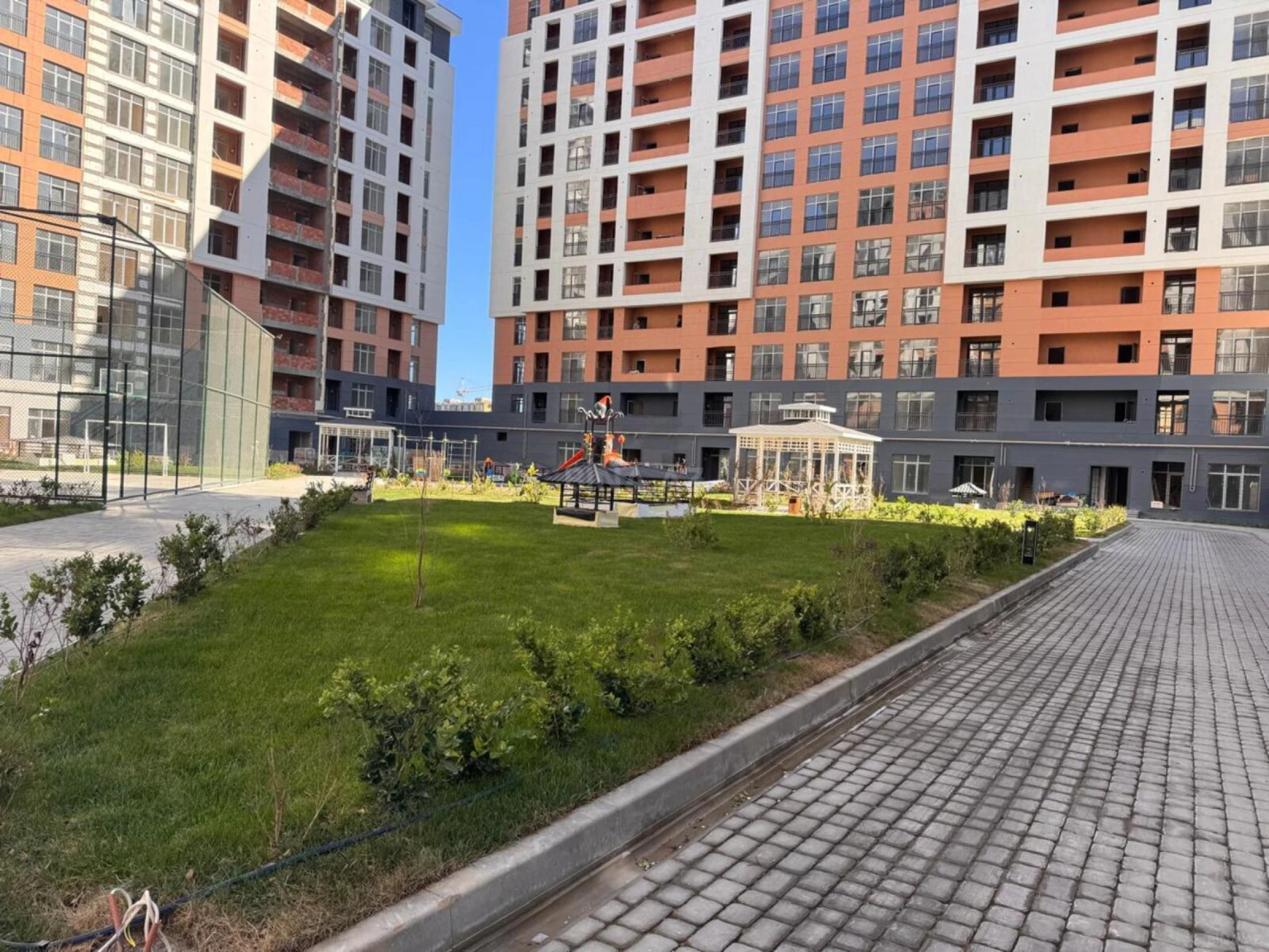 Kirayə verilir 3 otaqlı mənzil 90 m²