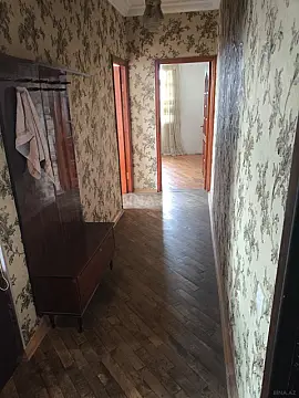 Kirayə verilir 2 otaqlı mənzil 70 m²