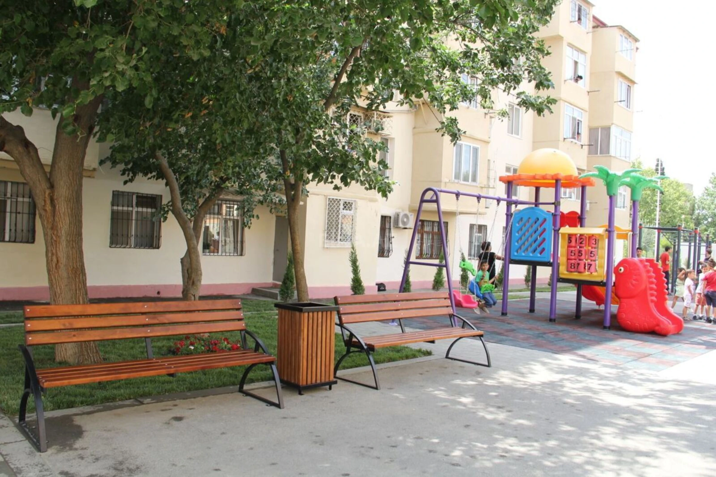 Satılır 1 otaqlı mənzil 40 m²