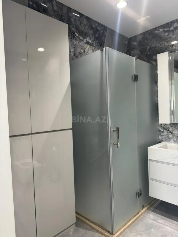Kirayə verilir 3 otaqlı mənzil 125 m²