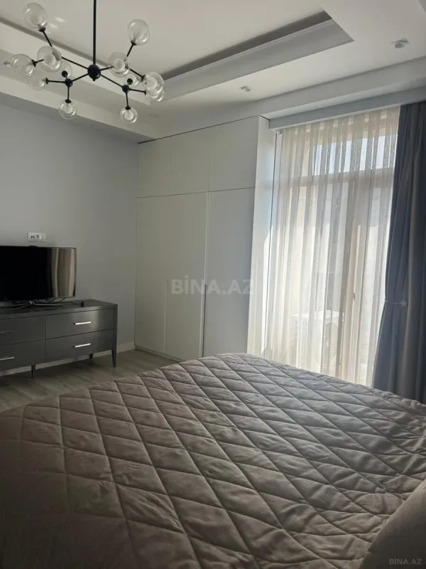 Kirayə verilir 3 otaqlı mənzil 125 m²