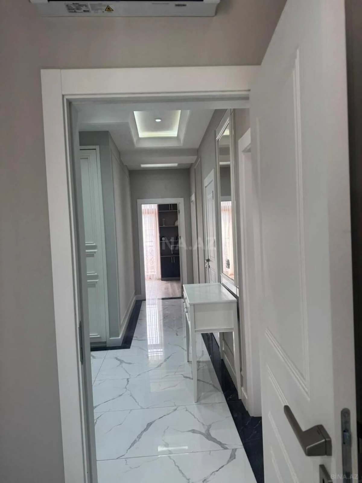 Kirayə verilir 3 otaqlı mənzil 125 m²