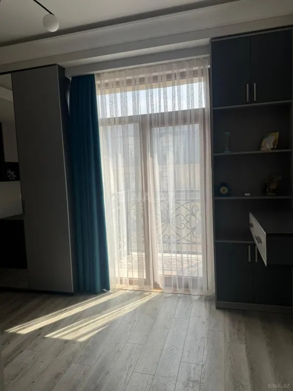 Kirayə verilir 3 otaqlı mənzil 125 m²