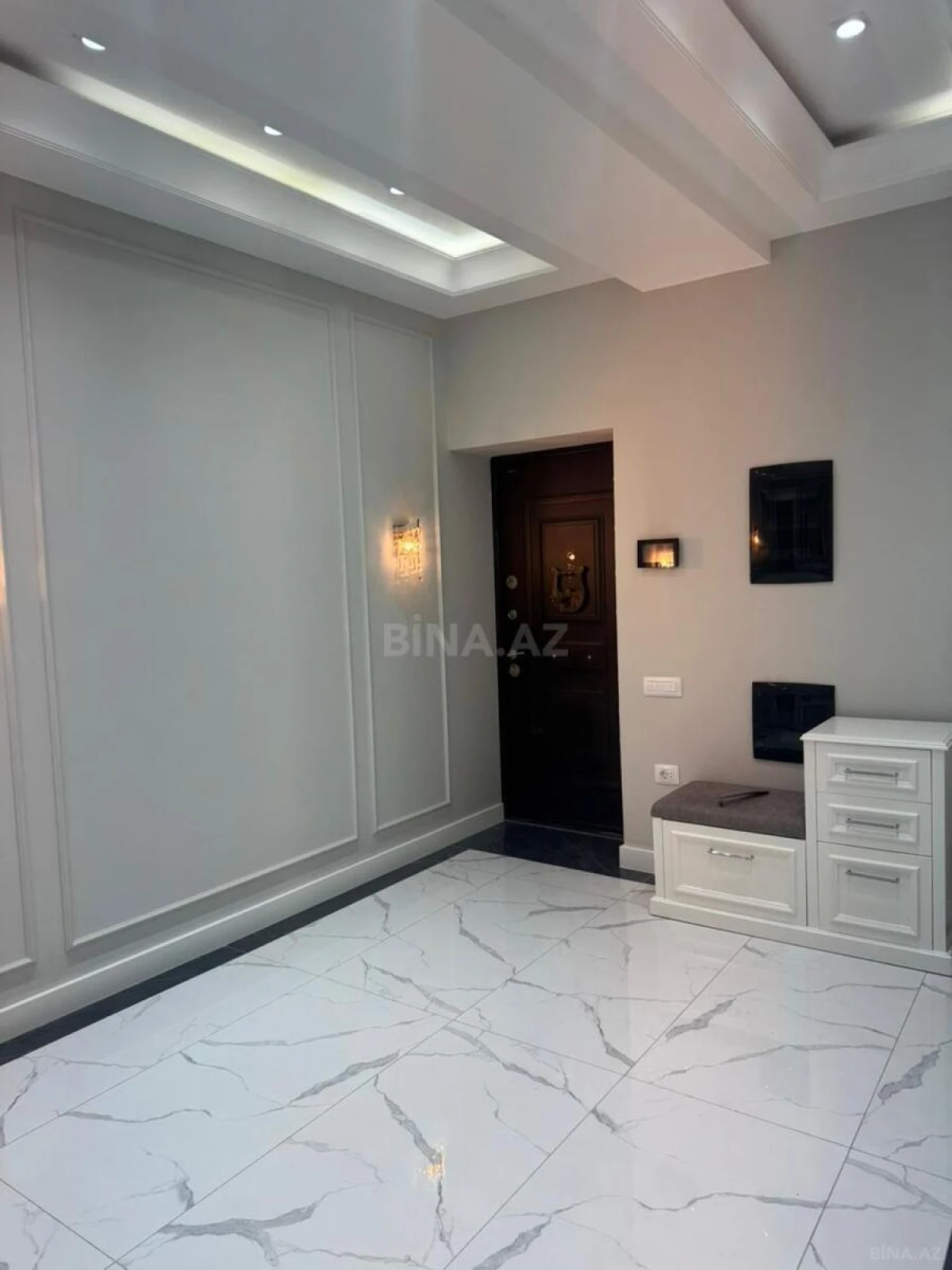 Kirayə verilir 3 otaqlı mənzil 125 m²