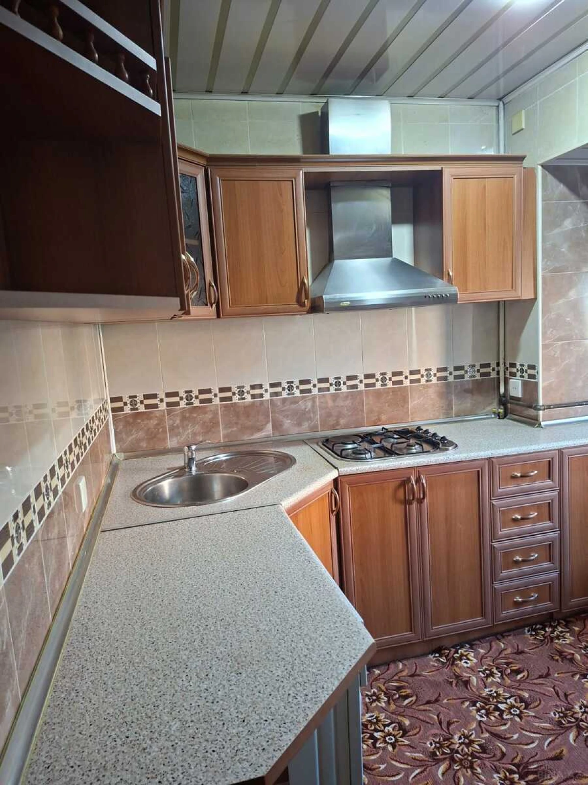 Kirayə verilir 2 otaqlı mənzil 60 m²