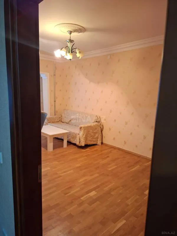 Kirayə verilir 2 otaqlı mənzil 60 m²