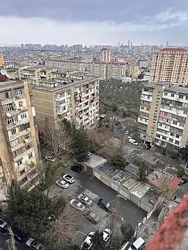 Satılır 3 otaqlı mənzil 140 m²