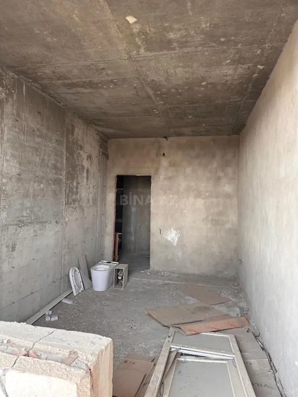 Satılır 3 otaqlı mənzil 140 m²