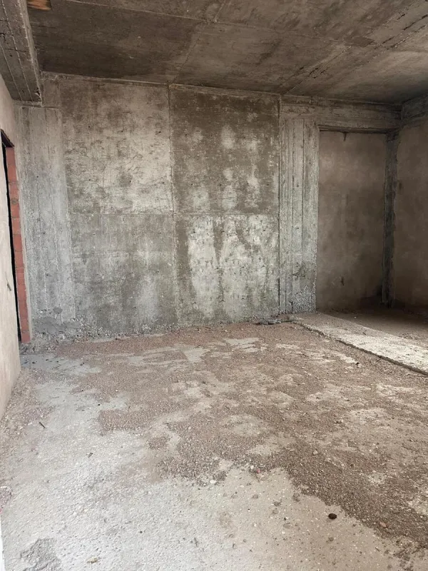 Satılır 3 otaqlı mənzil 140 m²