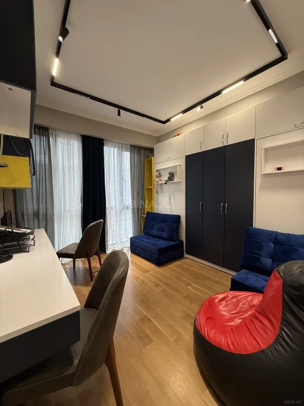 Satılır 4 otaqlı mənzil 120 m²