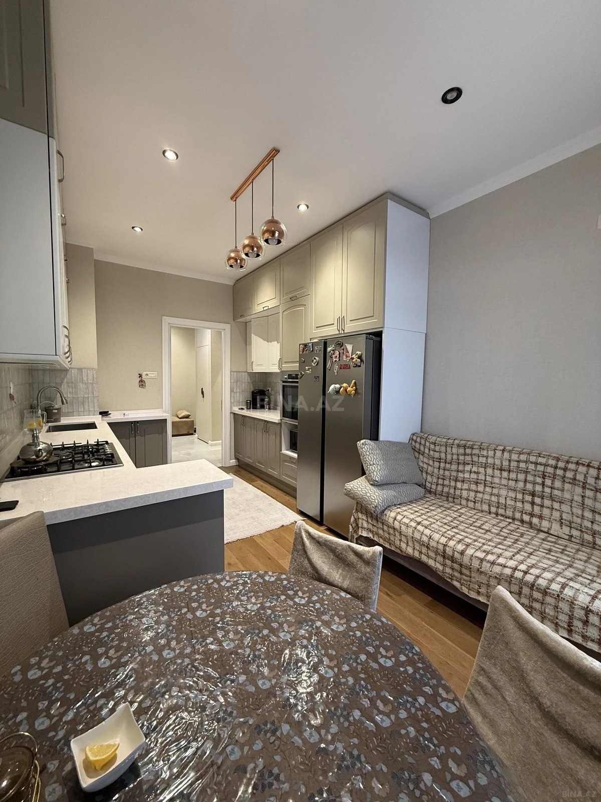 Satılır 4 otaqlı mənzil 120 m²