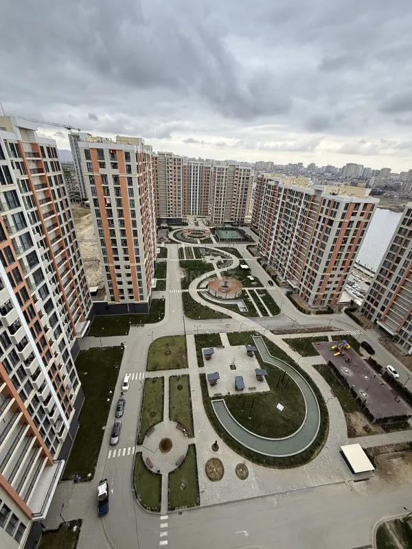 Satılır 4 otaqlı mənzil 120 m²