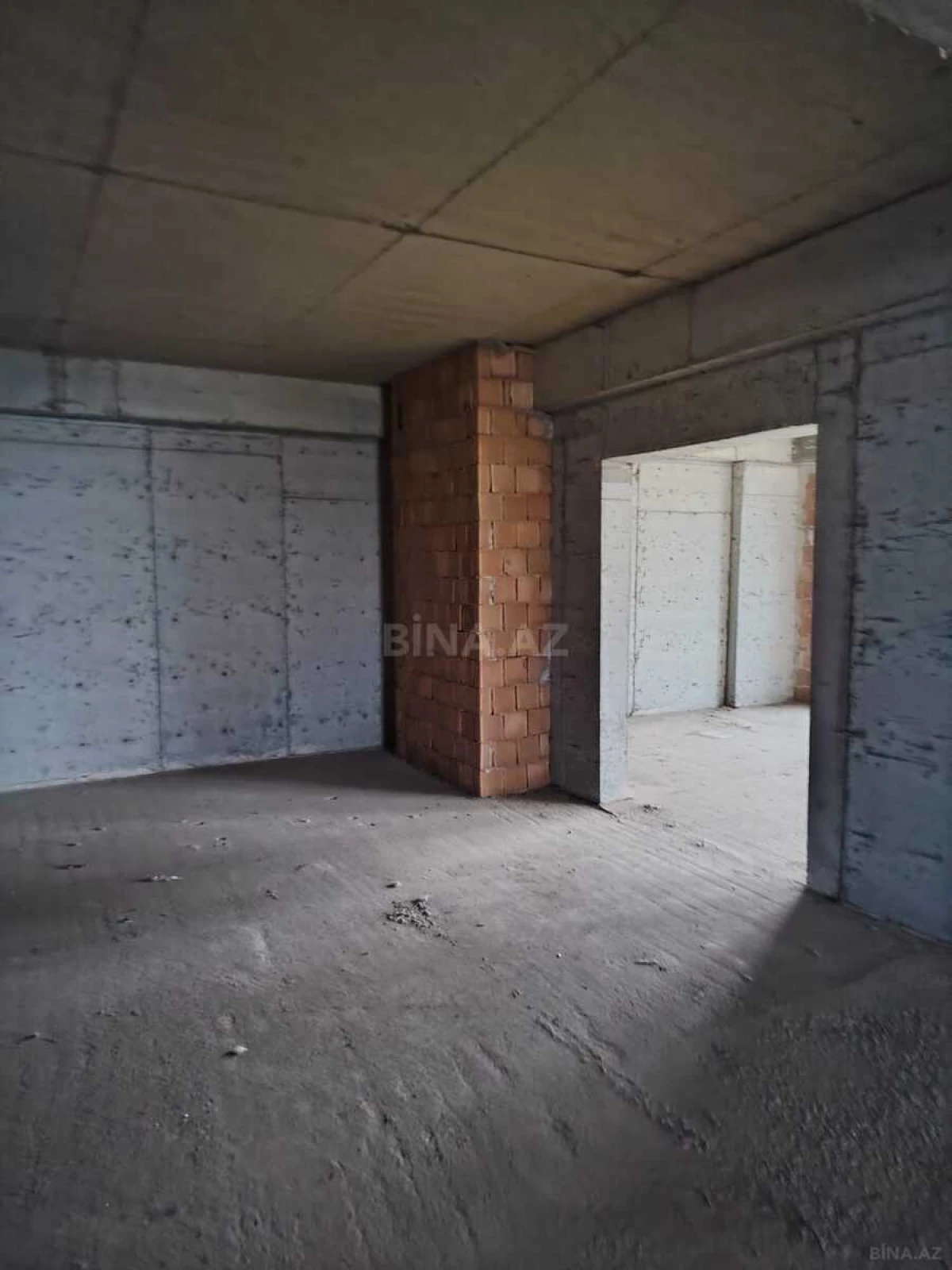Satılır 2 otaqlı mənzil 71.2 m²
