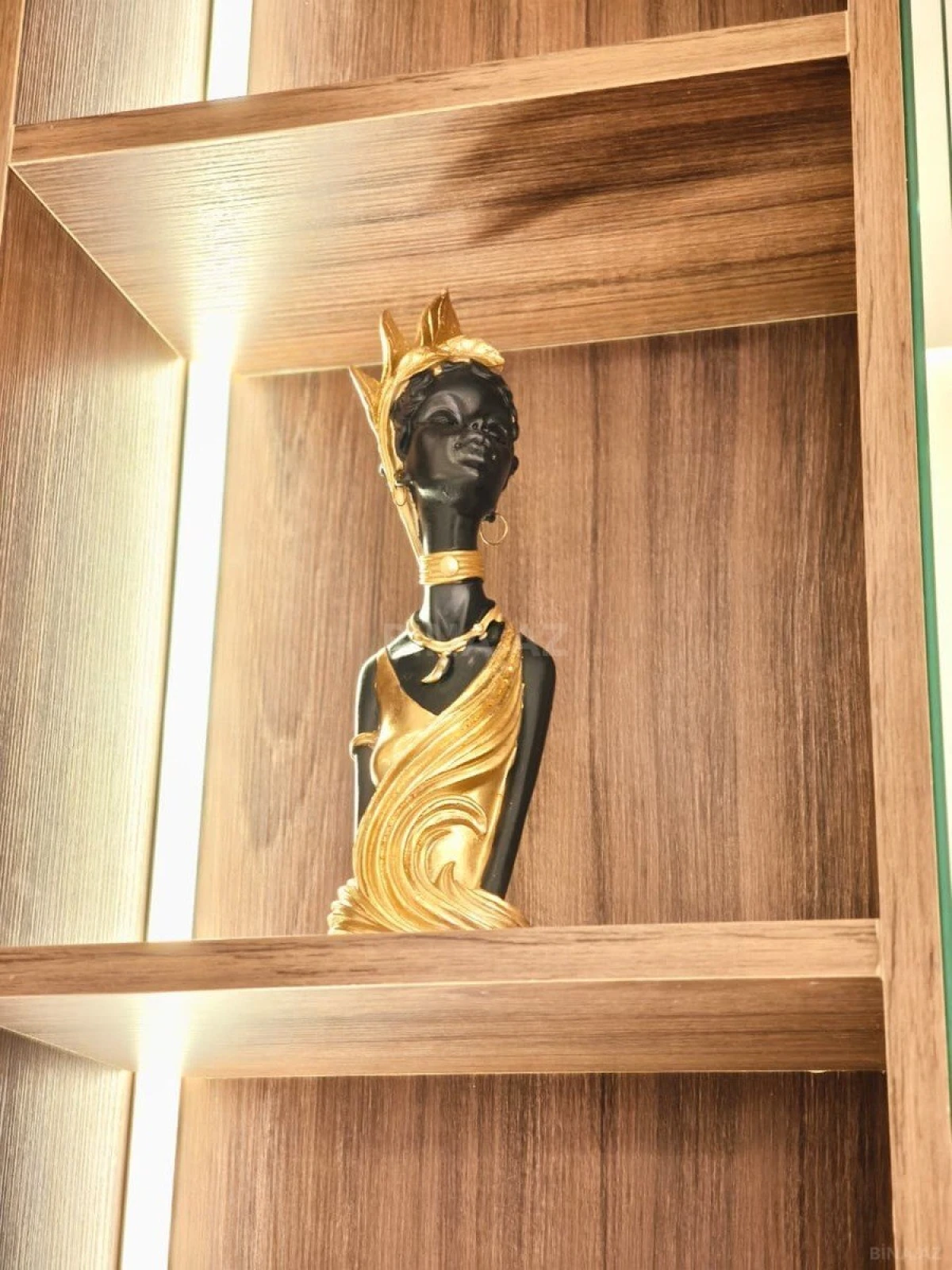 Satılır 3 otaqlı mənzil 87 m²