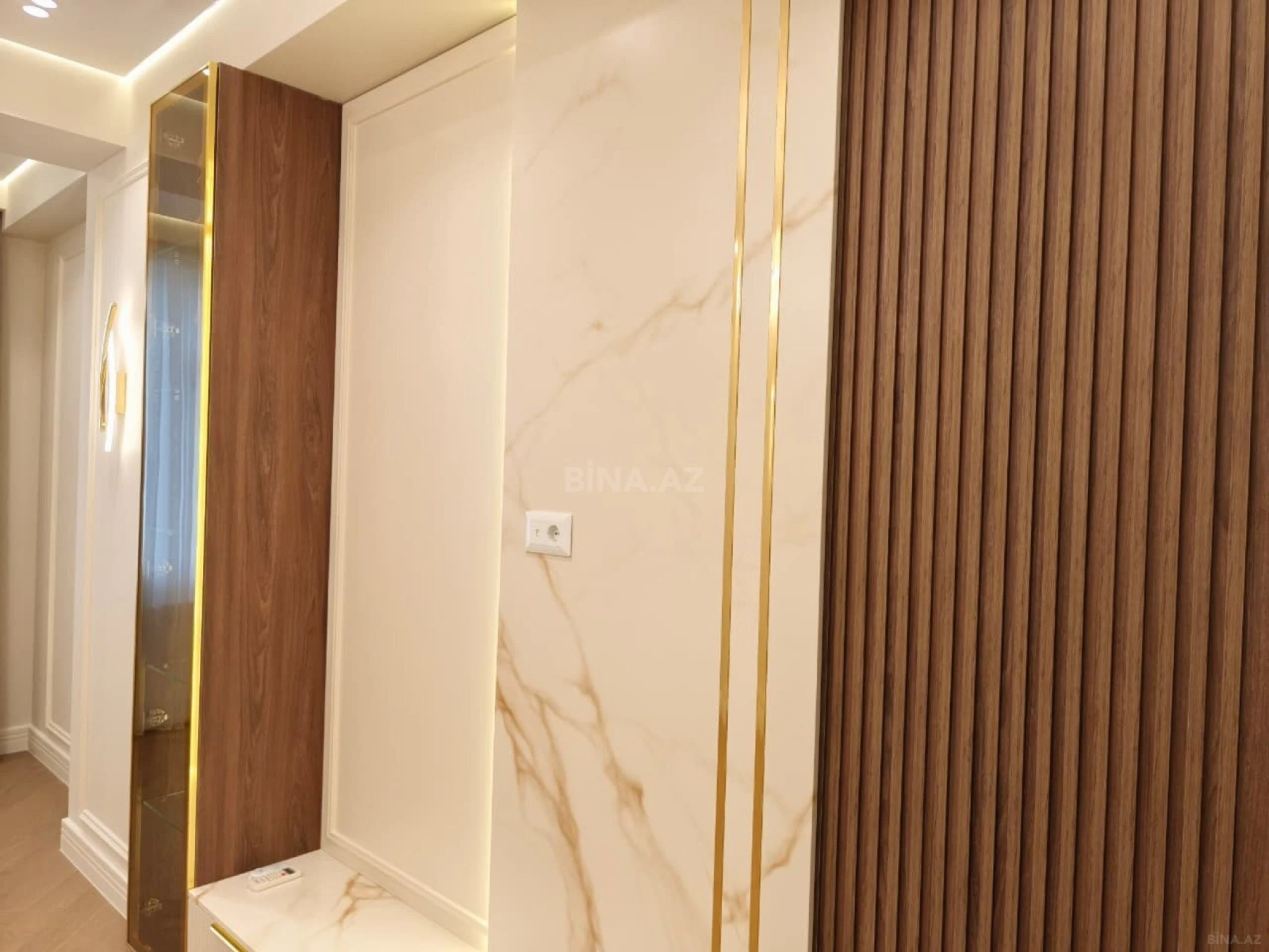 Satılır 3 otaqlı mənzil 87 m²