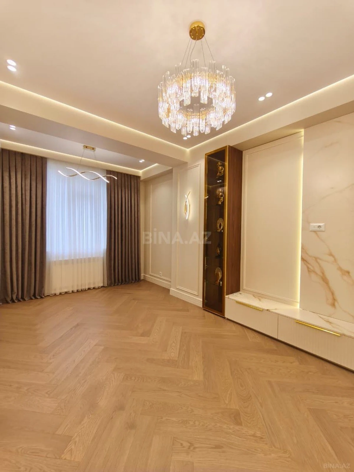 Satılır 3 otaqlı mənzil 87 m²