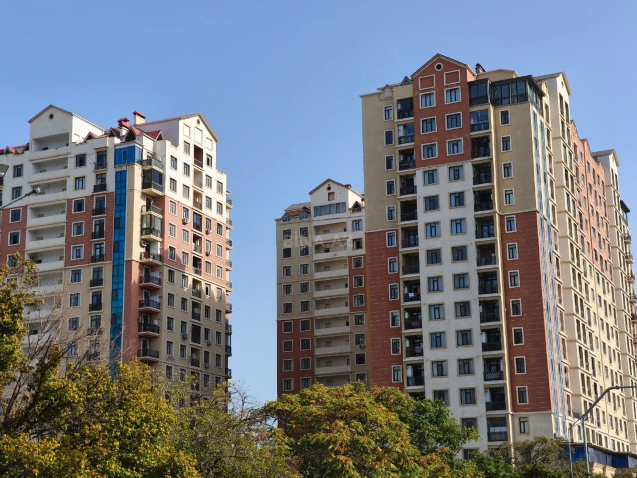 Satılır 3 otaqlı mənzil 87 m²