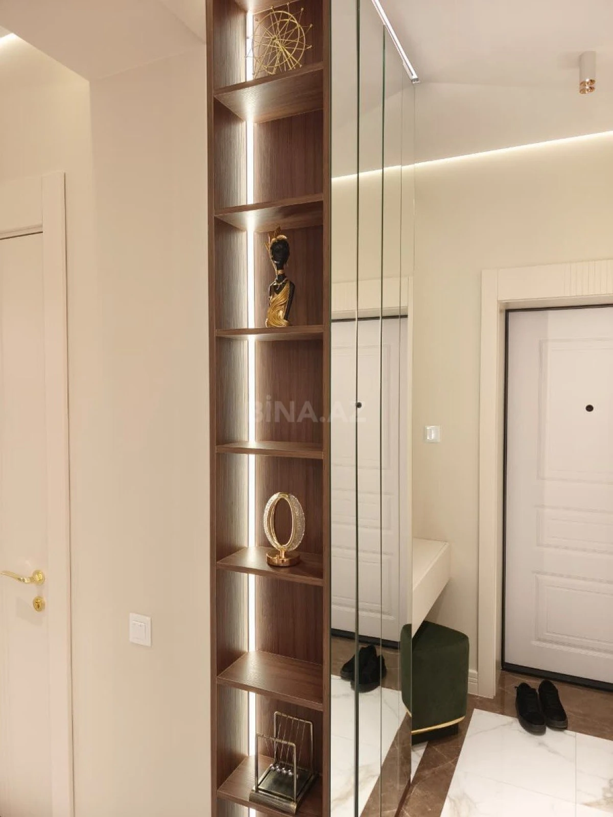 Satılır 3 otaqlı mənzil 87 m²