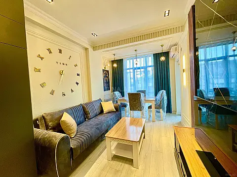 Kirayə verilir 2 otaqlı mənzil 70 m²