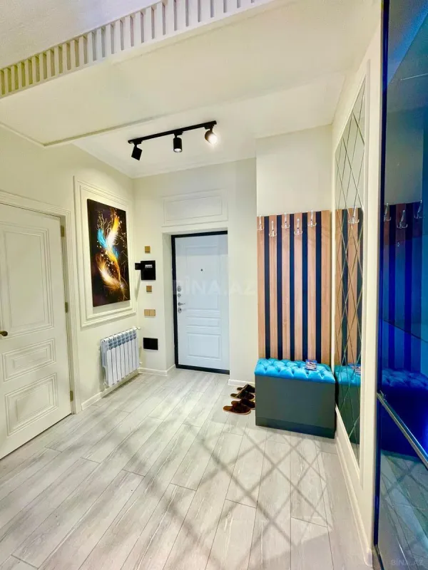 Kirayə verilir 2 otaqlı mənzil 70 m²