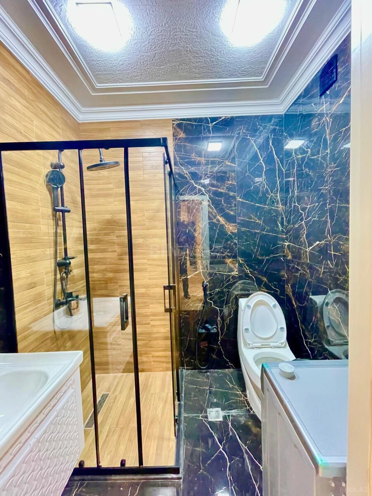 Kirayə verilir 2 otaqlı mənzil 70 m²