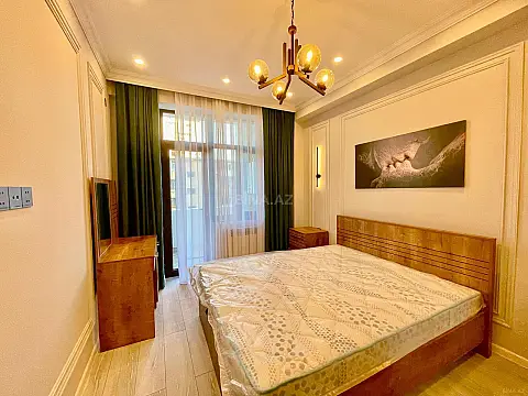 Kirayə verilir 2 otaqlı mənzil 70 m²