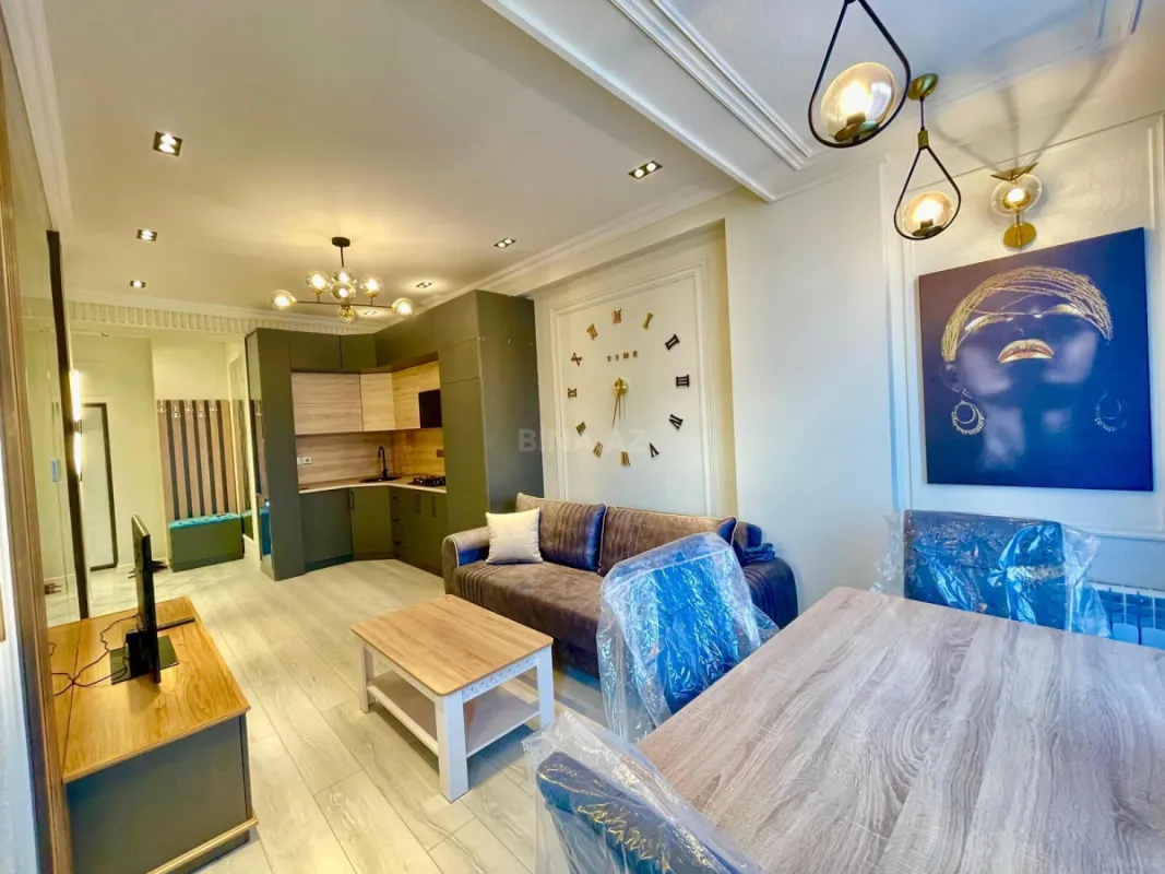 Kirayə verilir 2 otaqlı mənzil 70 m²