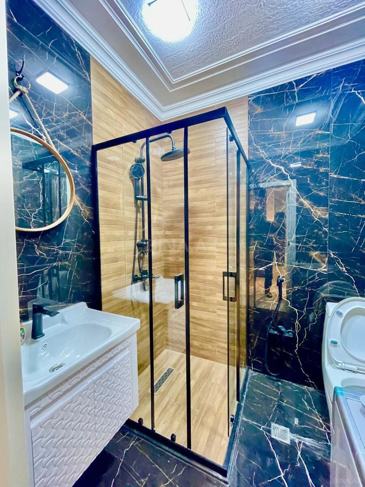 Kirayə verilir 2 otaqlı mənzil 70 m²