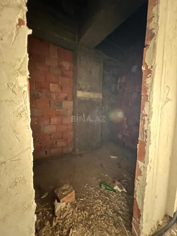 Satılır 2 otaqlı mənzil 67 m²