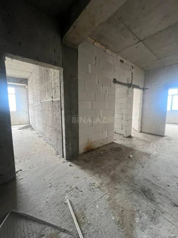 Satılır 2 otaqlı mənzil 67 m²