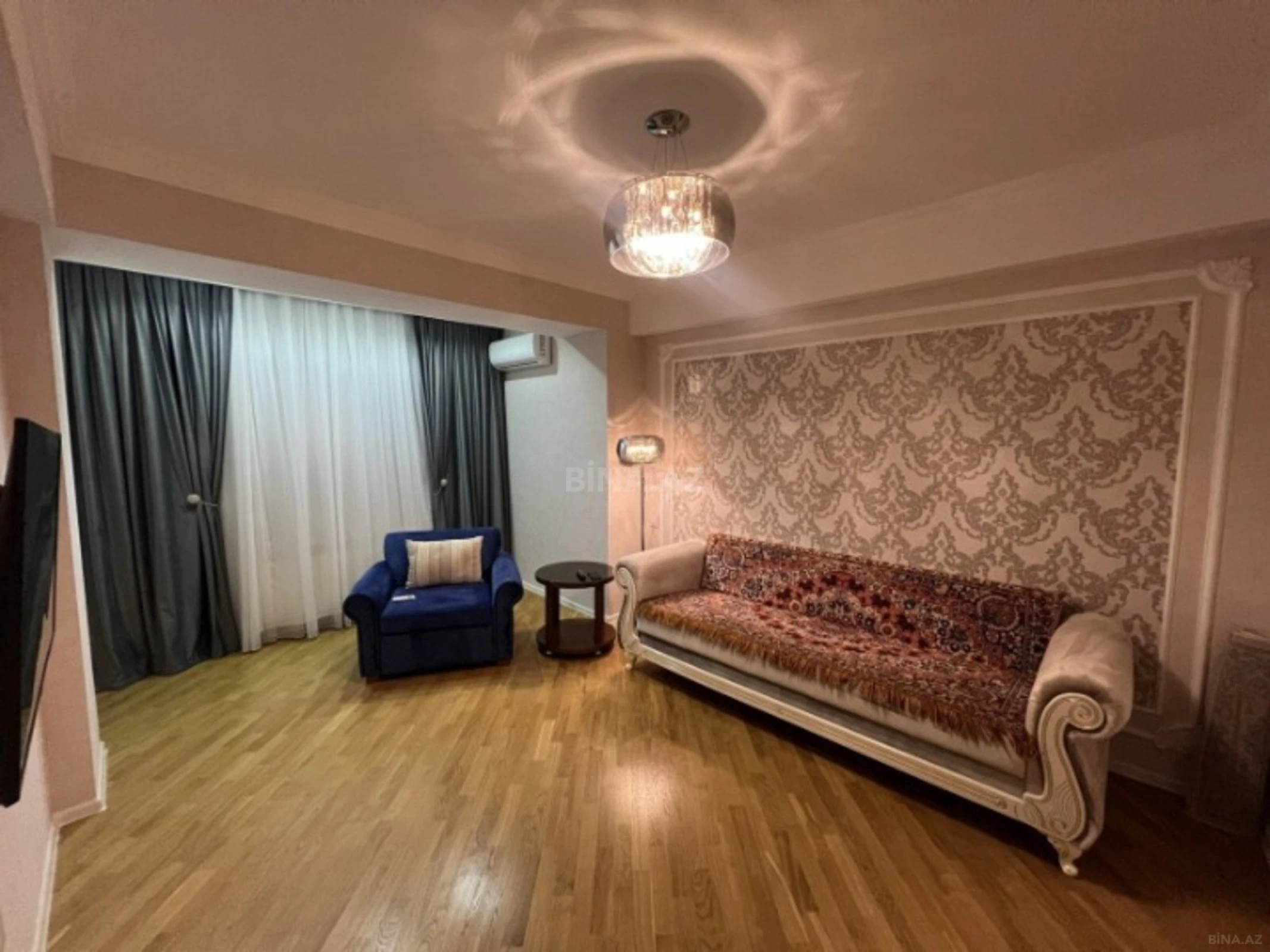 Satılır 2 otaqlı mənzil 60 m²