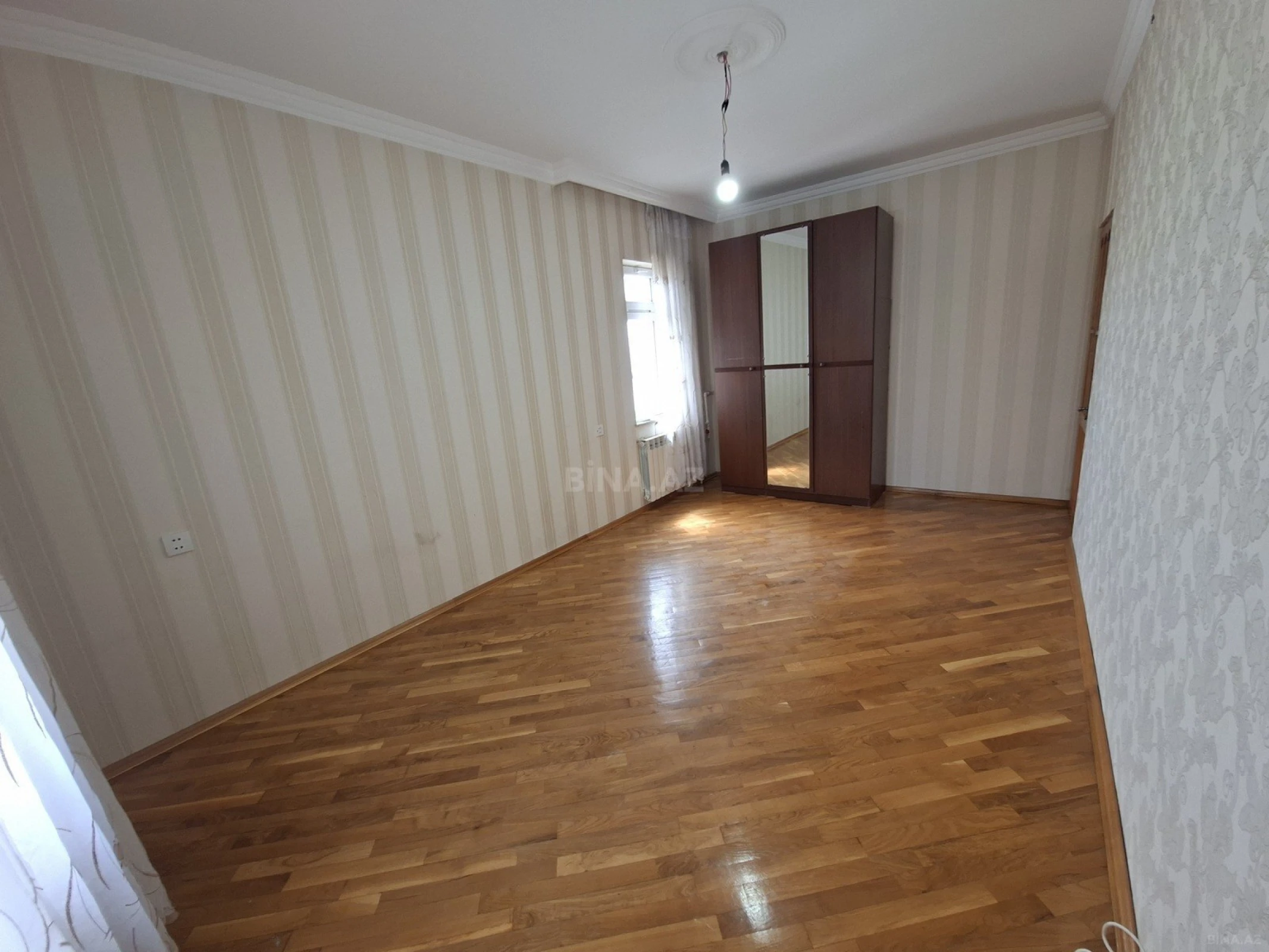 Satılır 1 otaqlı mənzil 35 m²