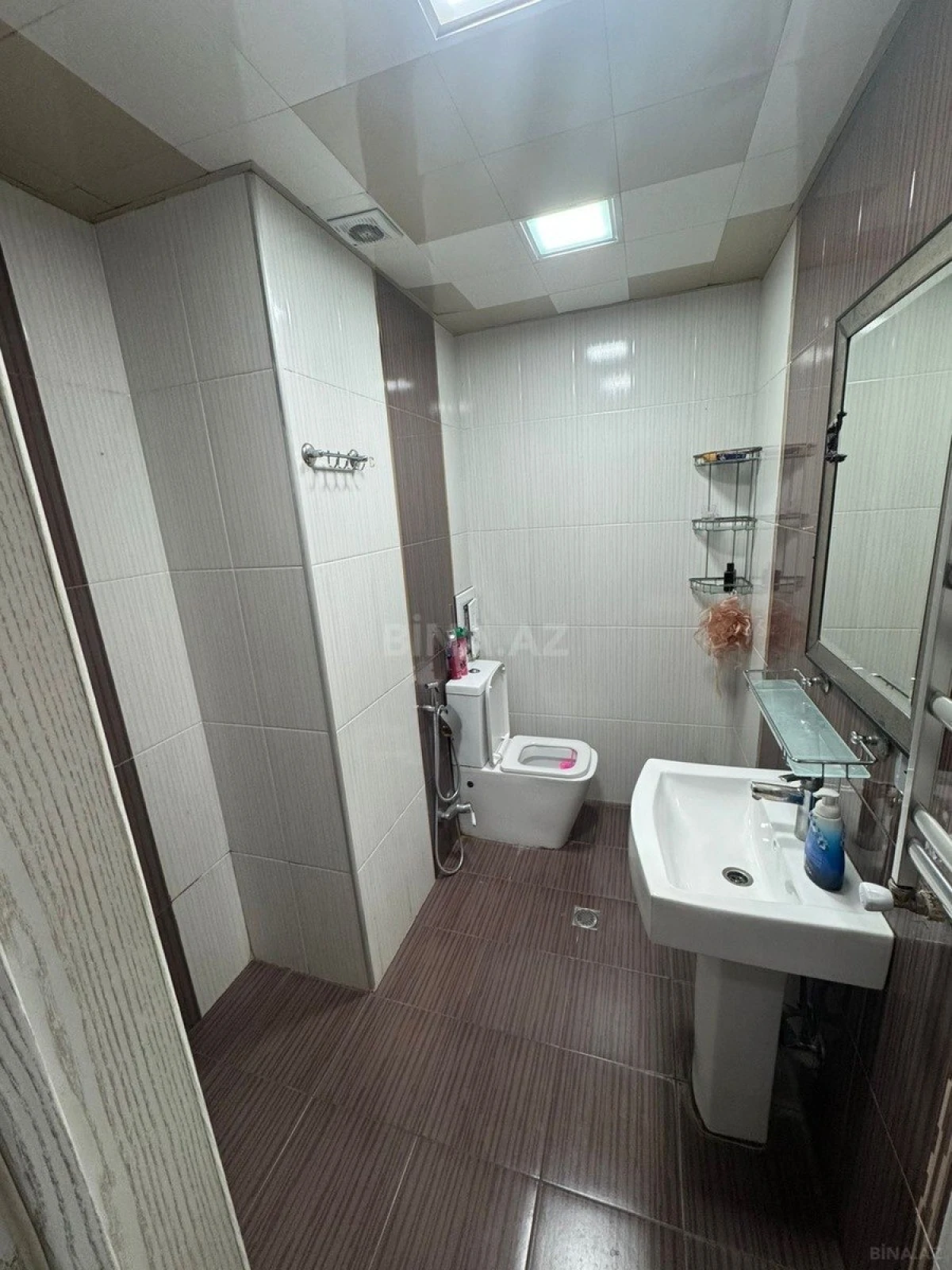 Kirayə verilir 3 otaqlı mənzil 80 m²