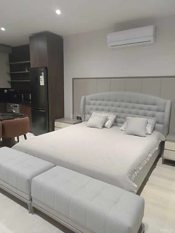 Kirayə verilir 1 otaqlı mənzil 60 m²