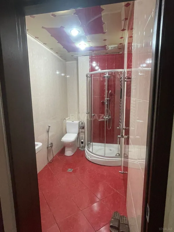 Kirayə verilir 2 otaqlı mənzil 65 m²