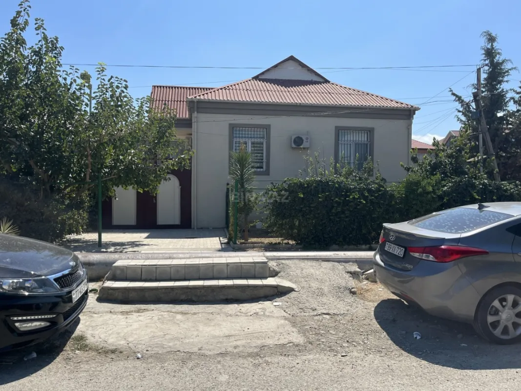 Satılır 3 otaqlı həyət evi 100 m²
