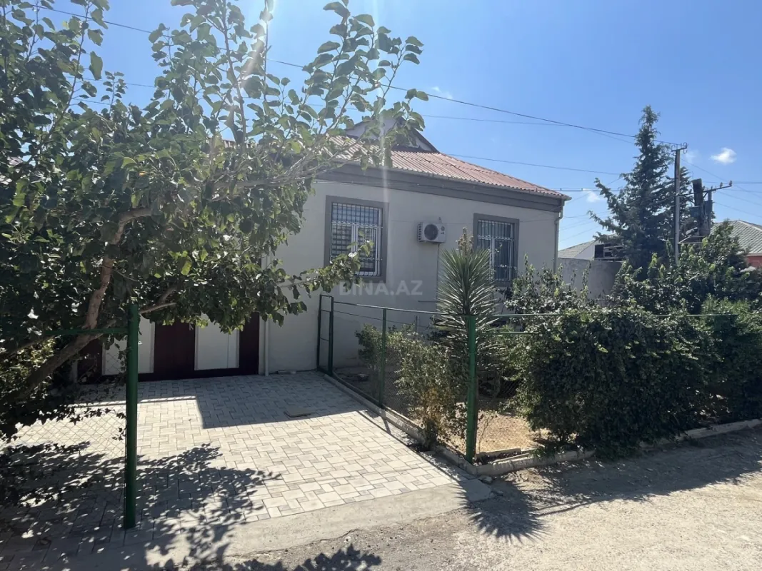 Satılır 3 otaqlı həyət evi 100 m²