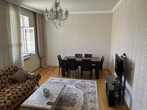 Satılır 3 otaqlı həyət evi 100 m²