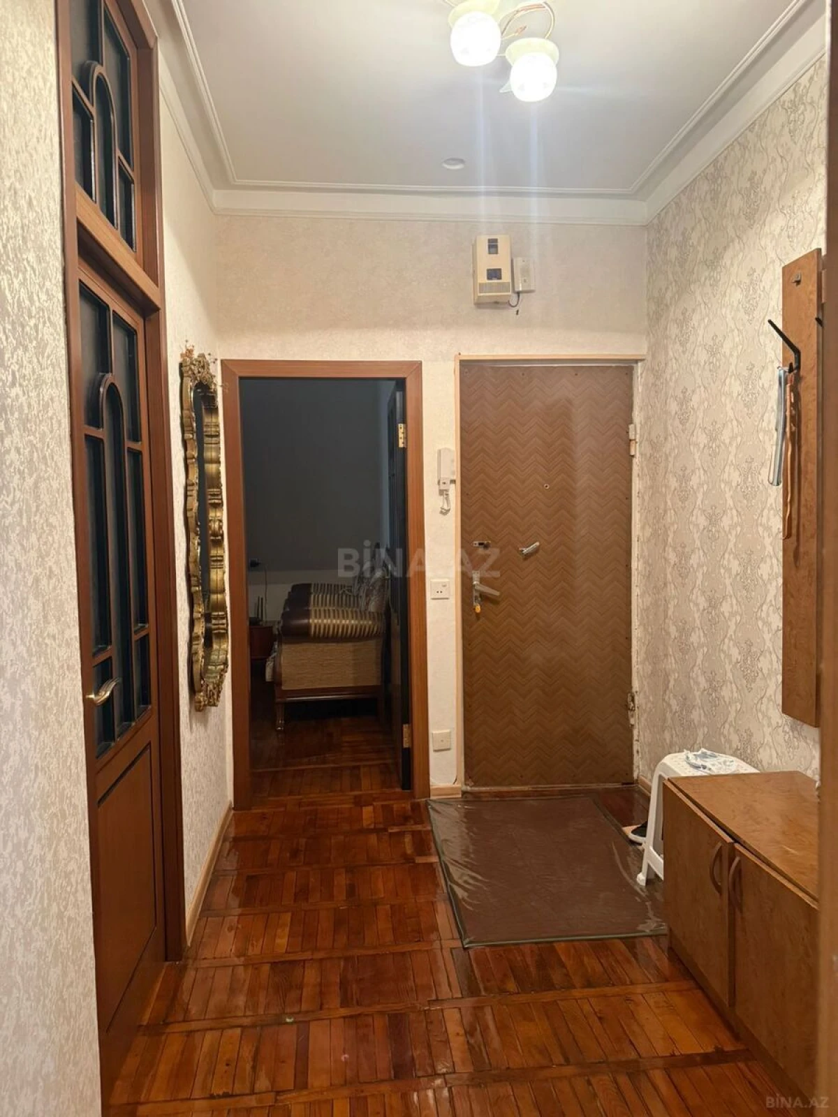 Satılır 4 otaqlı mənzil 110 m²
