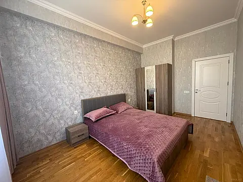 Satılır 2 otaqlı mənzil 70 m²