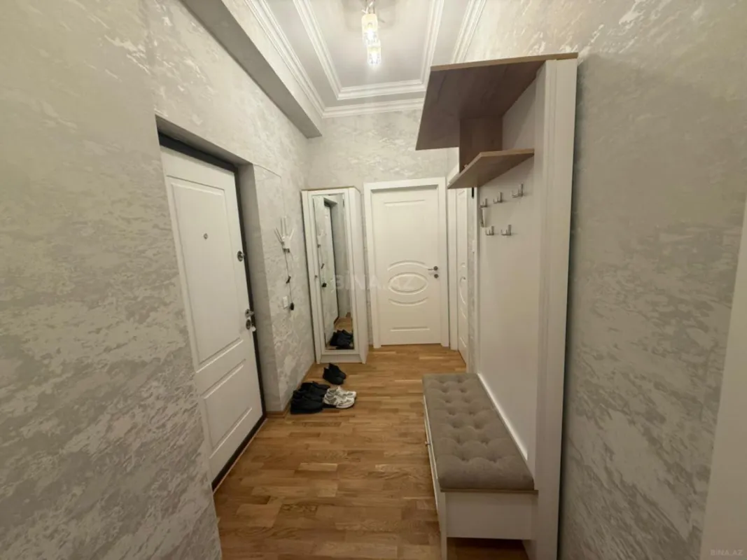 Satılır 2 otaqlı mənzil 70 m²