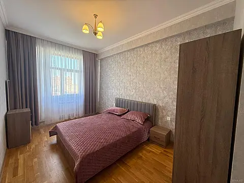 Satılır 2 otaqlı mənzil 70 m²