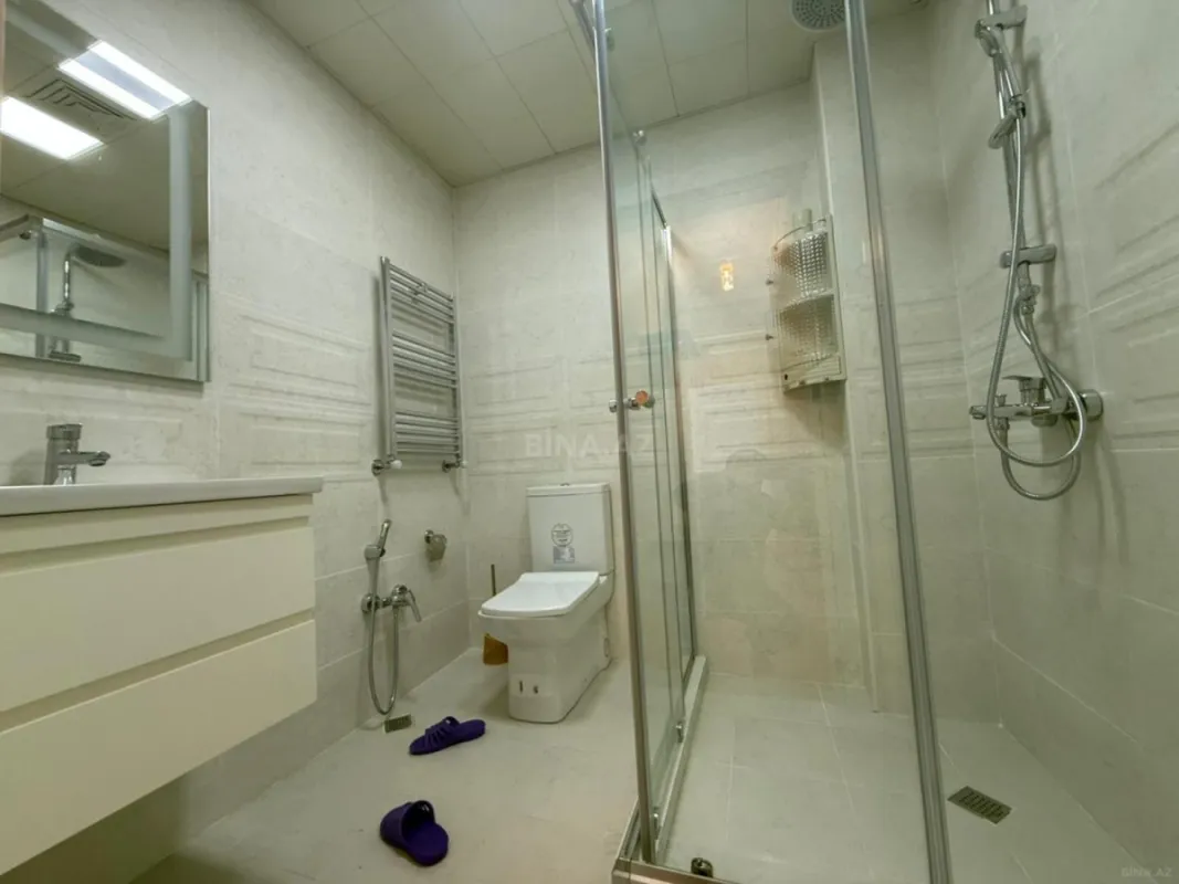 Satılır 2 otaqlı mənzil 70 m²