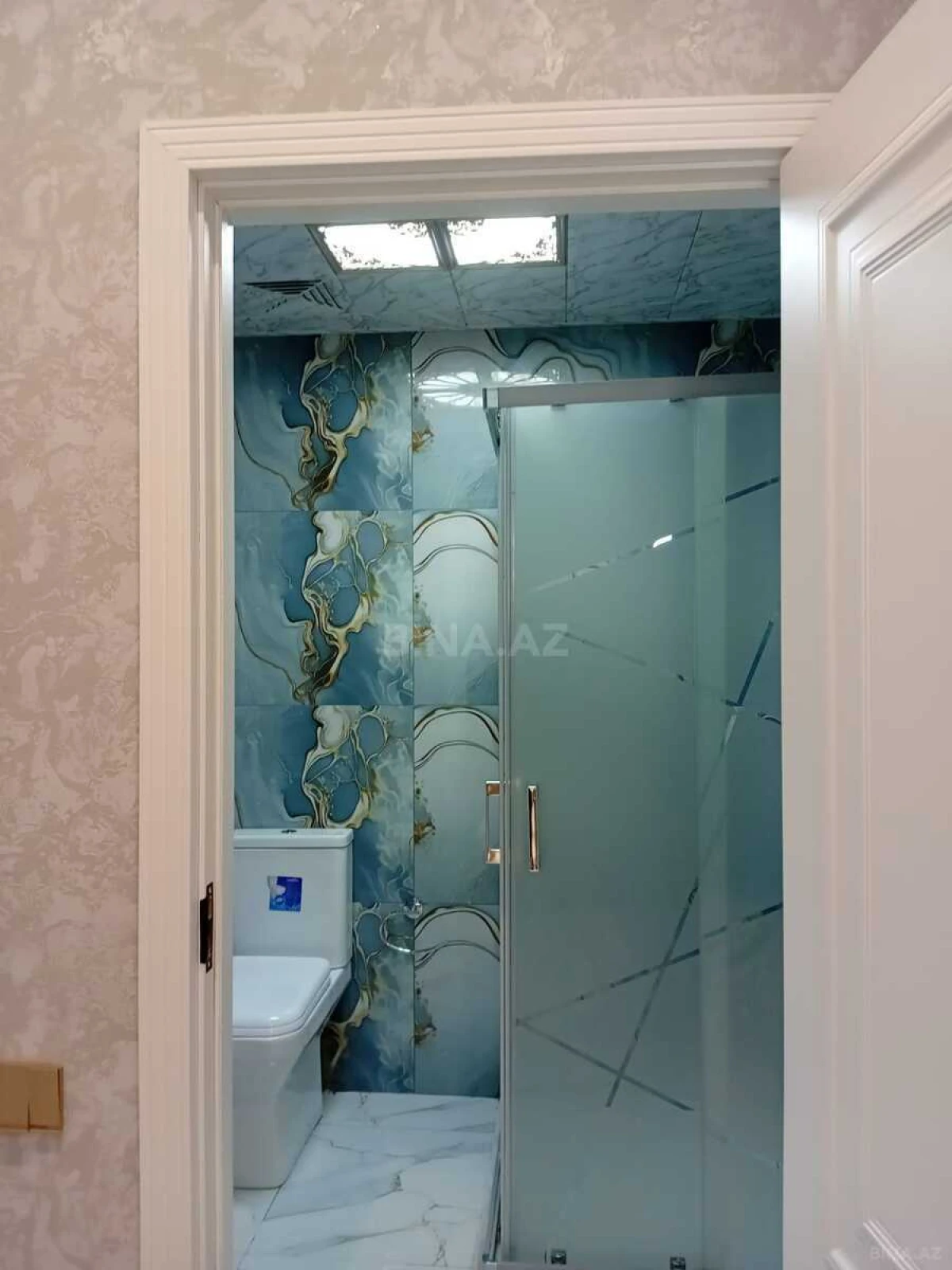 Kirayə verilir 2 otaqlı mənzil 65 m²