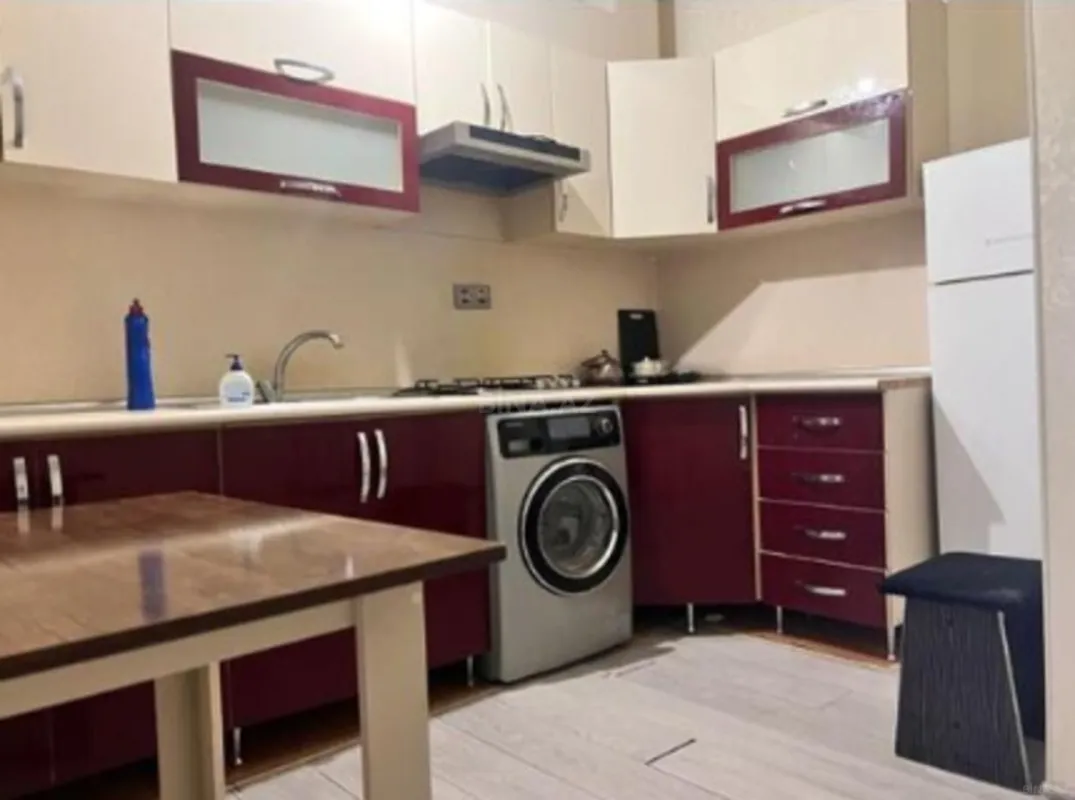 Kirayə verilir 3 otaqlı mənzil 80 m²