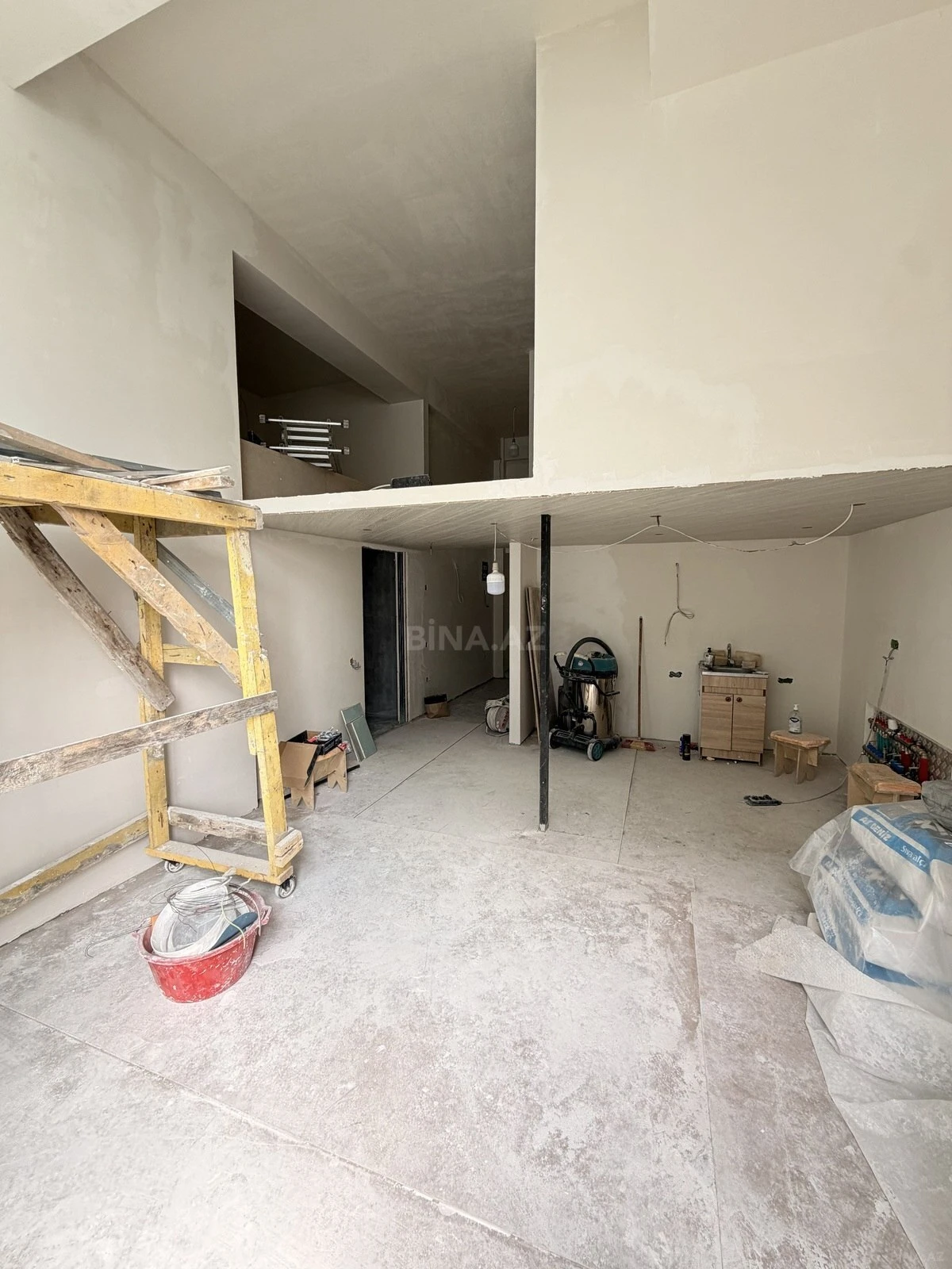 Satılır 2 otaqlı mənzil 70 m²