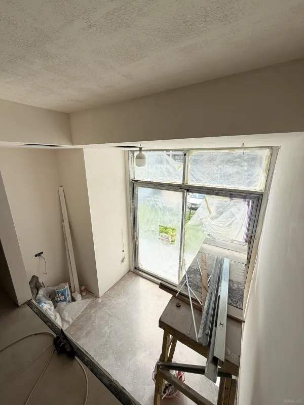 Satılır 2 otaqlı mənzil 70 m²