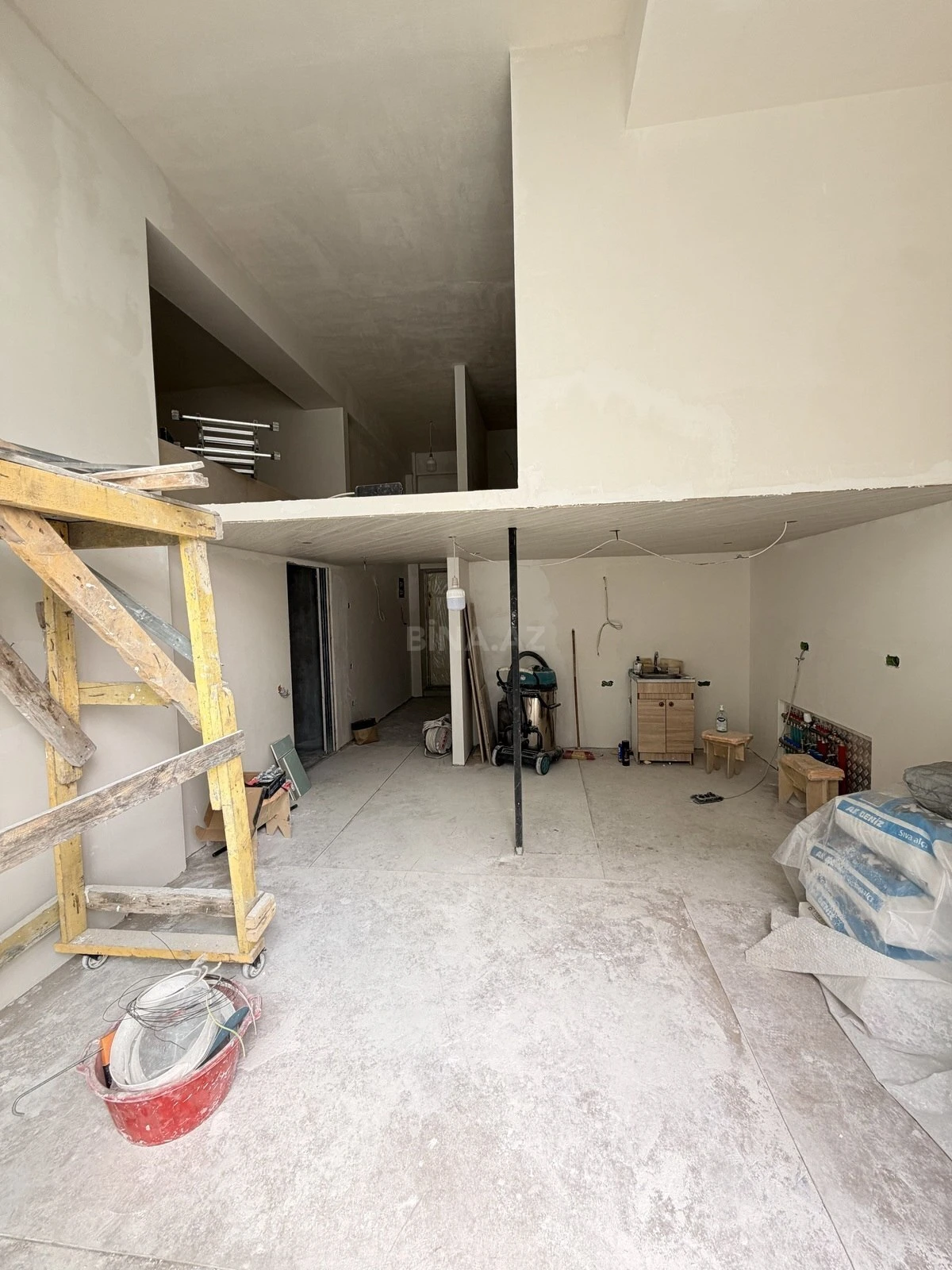 Satılır 2 otaqlı mənzil 70 m²